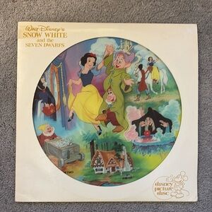 Snow White and the seven dwarfs record album; special edition